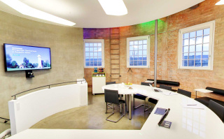 Raum mieten Konstanz im historischen Wasserturm Stromeyersdorf im Konstanzer Stadtteil Stromeyersdorf. U-Bestuhlung für bis zu 12 Personen. Ideal für Arbeitssituationen wie Vorträge, Konferenzen, Workshops und Seminare.